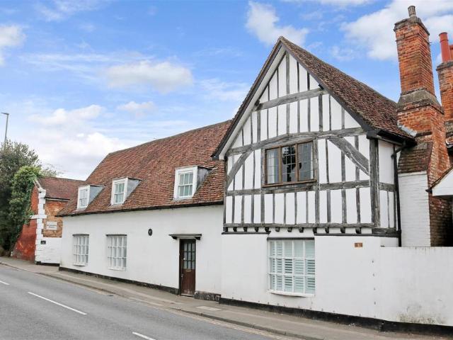 Flat for sale in Pachesham Park, Surrey