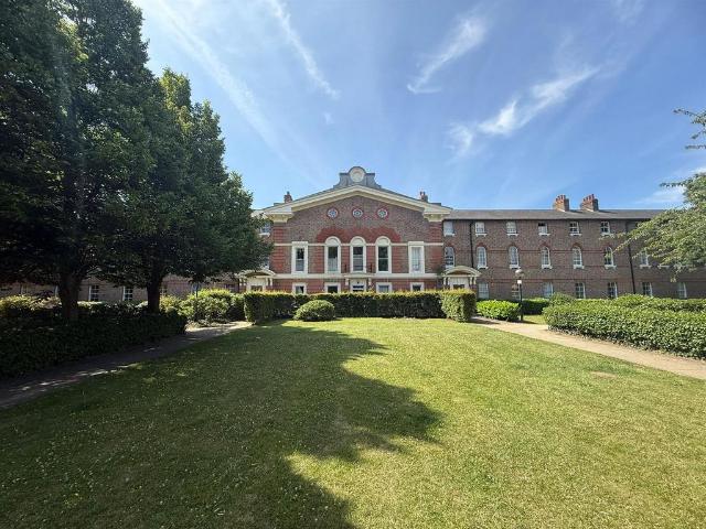 Flat for sale in Fratton, Isle Of Man