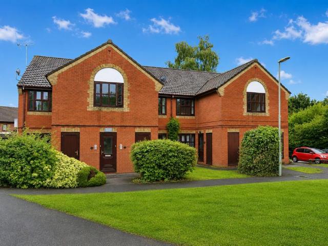 Flat for sale in Hedge End, Helford