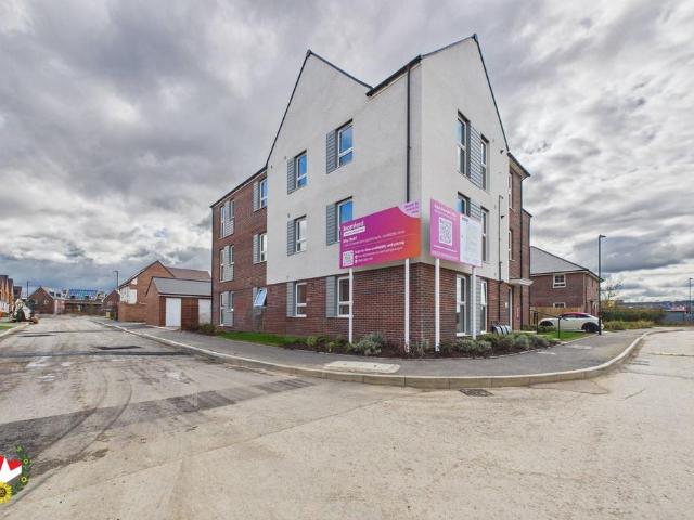 Flat for sale in Ashchurch, Tewkesbury