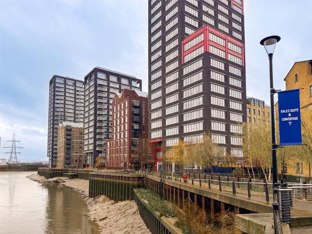 Flat for sale in Goodluck Hope, Blackwall