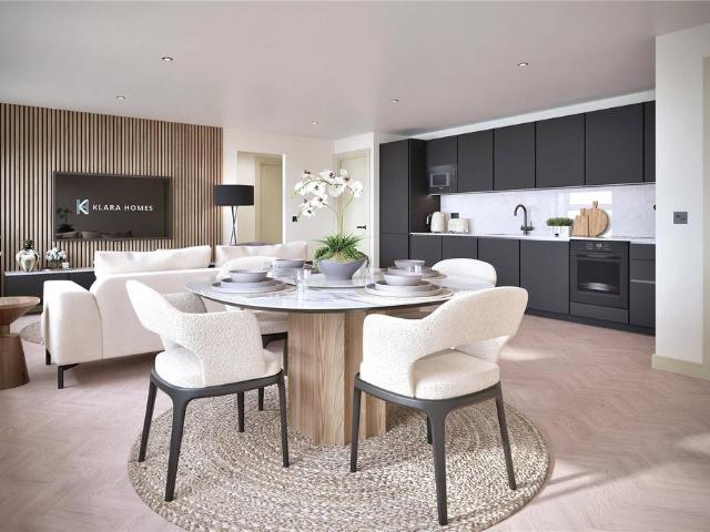 Flat for sale in Buckler's Park, Crowthorne