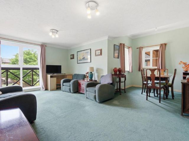 Flat for sale in Epping, Essex