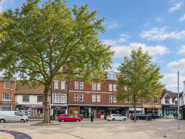 Flat for sale in Walton, Aylesbury