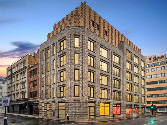 Flat for sale in Aldgate, Lyons