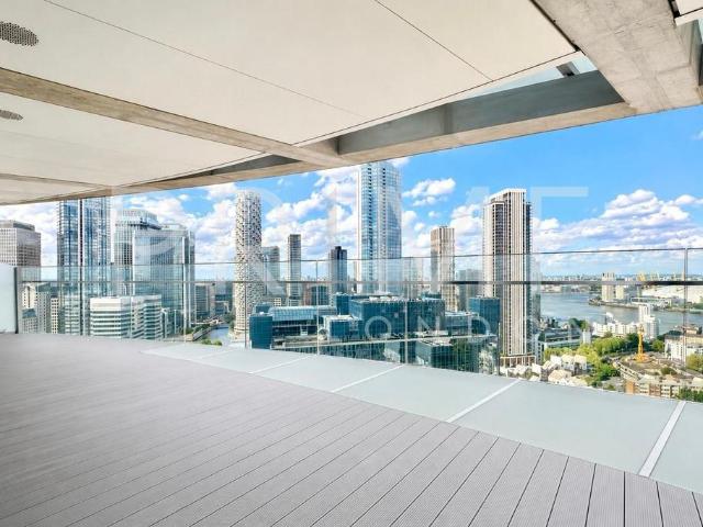 Flat for sale in Isle Of Dogs, Greater London
