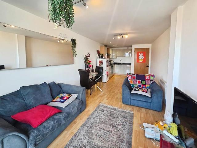 Flat for sale in Leylands, West Yorkshire