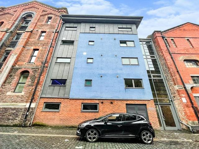 Flat for sale in Ropewalks, Calderstones