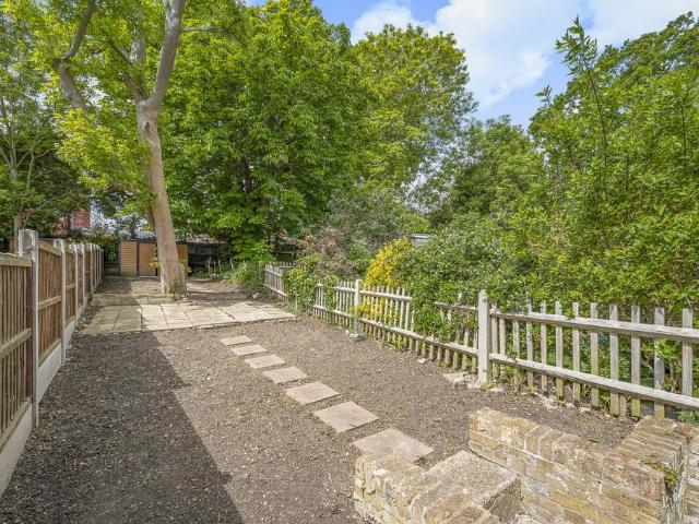 Flat for sale in London Borough of Lewisham, Greater London