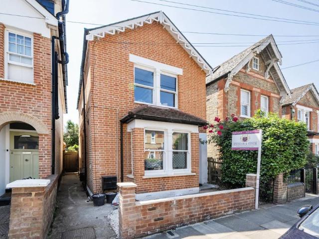 Flat for sale in High Barnet, Greater London