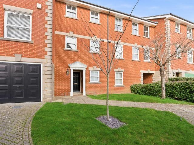Flat for sale in Old Portsmouth, City Of Portsmouth