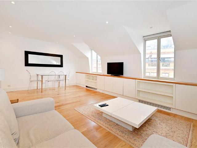 Flat for sale in Chelsea, Greater London