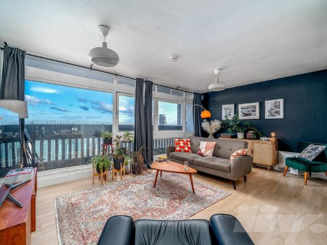 Flat for sale in Belsize Park, Greater London