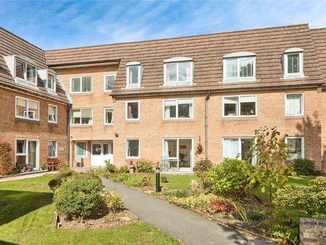 Flat for sale in Bitterne, City Of Southampton