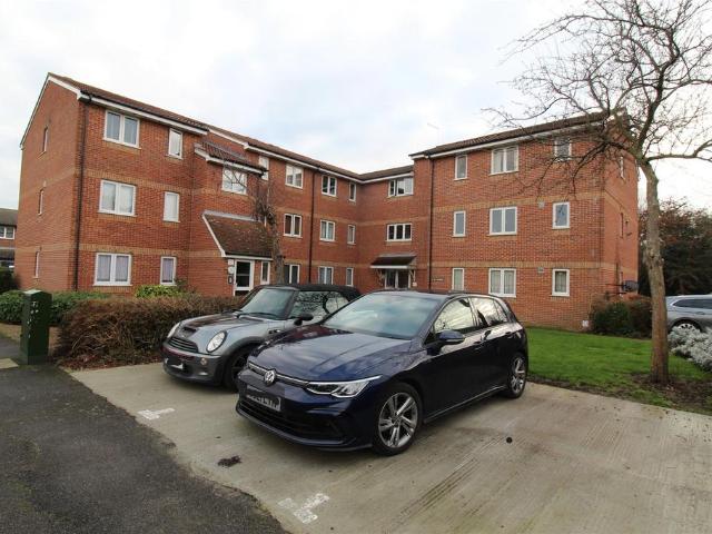 Flat for sale in Stroud Green, Barling