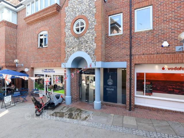 Flat for sale in Pachesham Park, Surrey