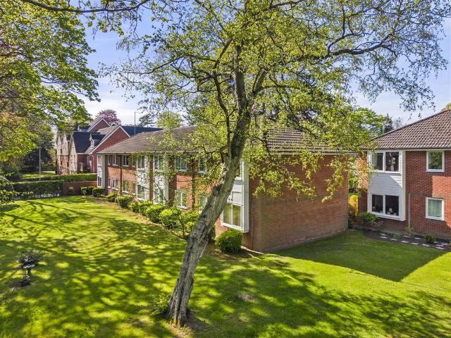 Flat for sale in Georgia, Greater Manchester