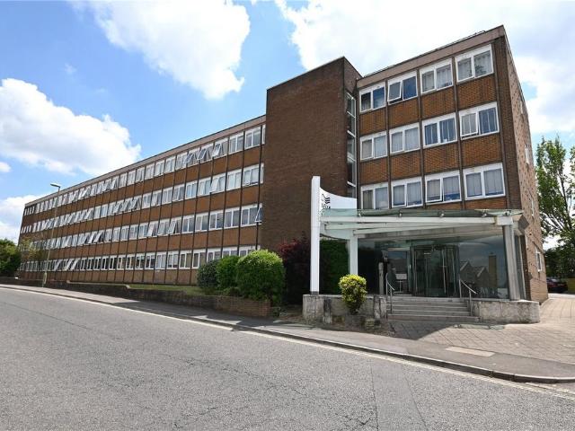 Flat for sale in Priest Down, Hampshire