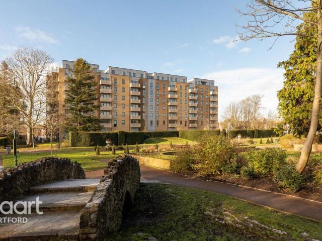 Flat for sale in Brooklands, Monks Orchard
