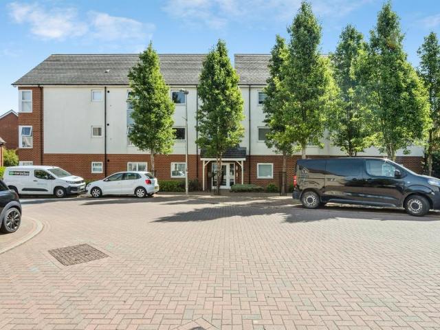 Flat for sale in Bletchley and Fenny Stratford, Bletchley
