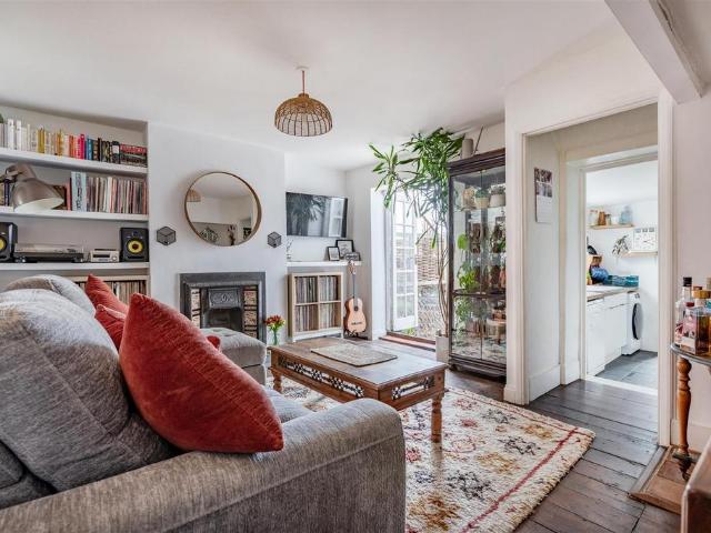 Flat for sale in Round Hill, Brighton & Hove