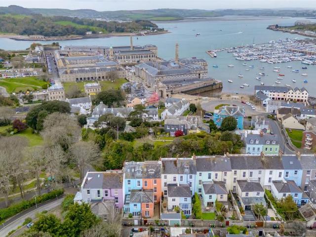 Flat for sale in Stonehouse, Mount Wise