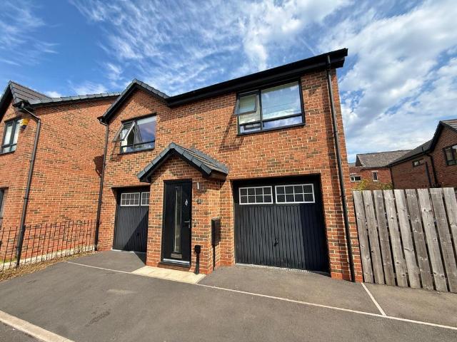 Flat for sale in Kingston, Greenheys