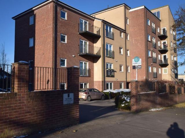 Flat for sale in Sheffield Lane Top, Firth Park