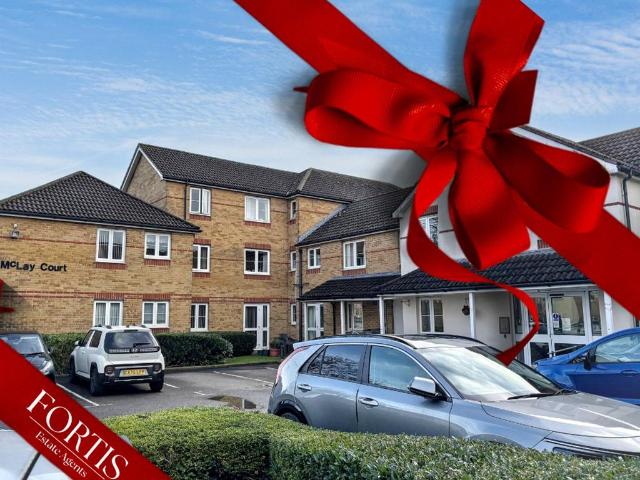 Flat for sale in Falcon Lodge, Wales