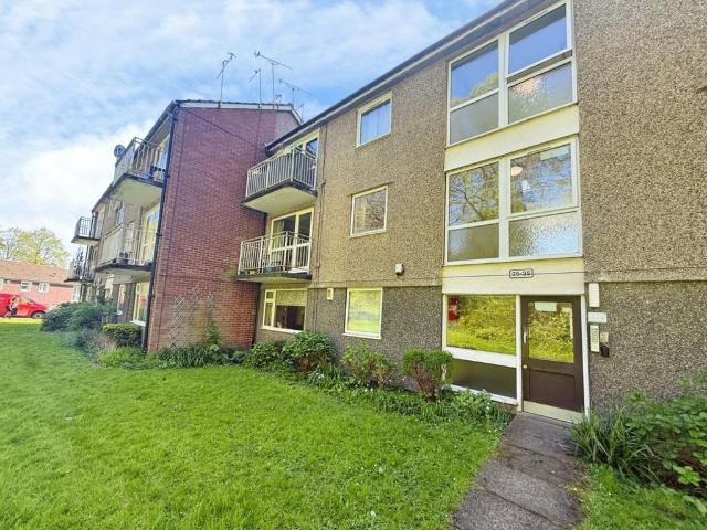 Flat for sale in West Yorkshire