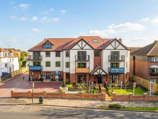 Flat for sale in Alton Barnes, Isle Of Man