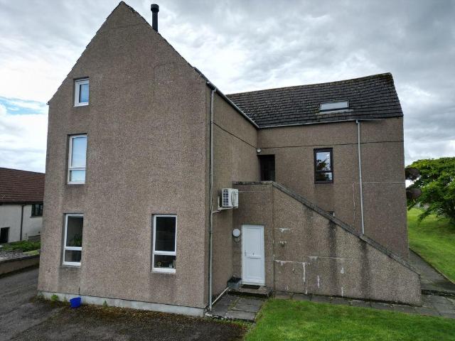 Flat for sale in Thurso, Scotland