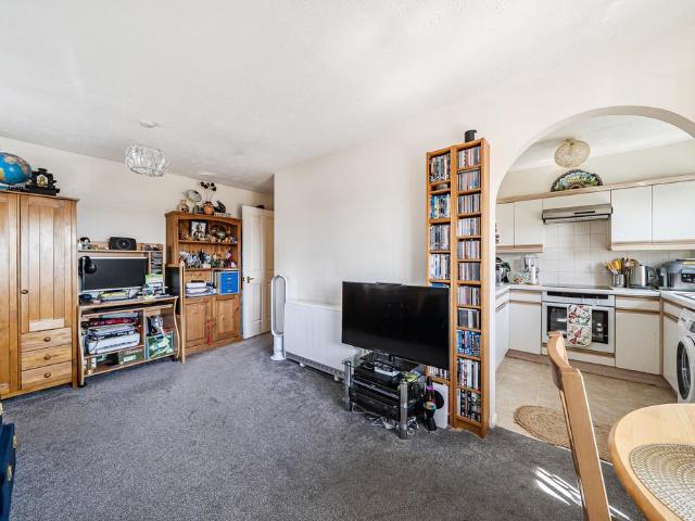 Flat for sale in Greater London