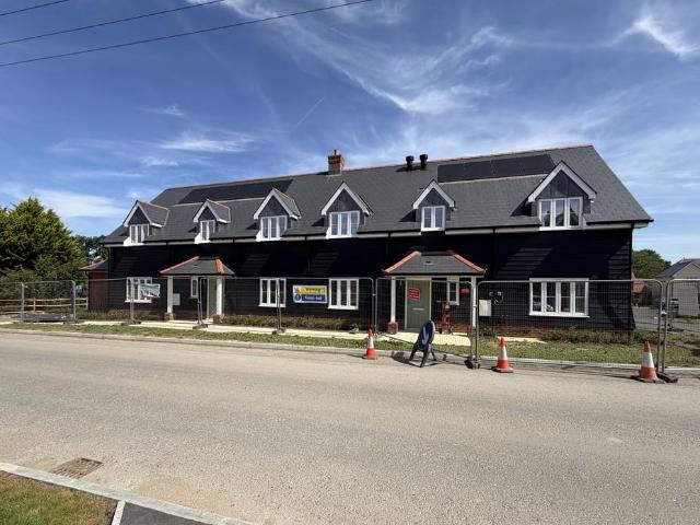 Flat for sale in Horsham, West Sussex