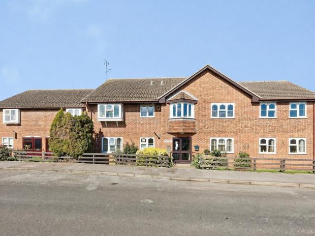 Flat for sale in Macknade, Oad Street