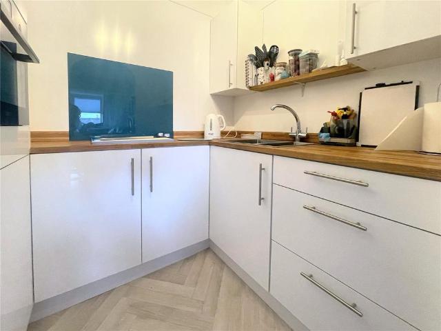 Flat for sale in Chesterton, Fossebridge