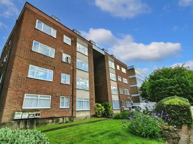 Flat for sale in Friern Barnet, Isle Of Man