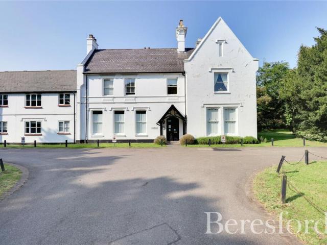 Flat for sale in Hutton, Navestock Side