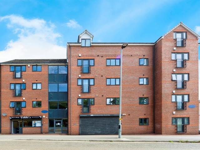 Flat for sale in Upperthorpe, South Yorkshire