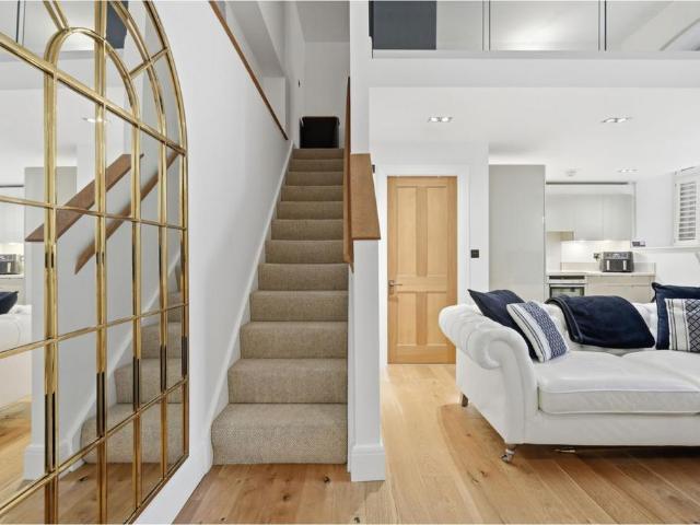 Flat for sale in The Galleries, Brentwood