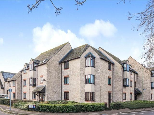 Flat for sale in Black Bourton, Oxfordshire