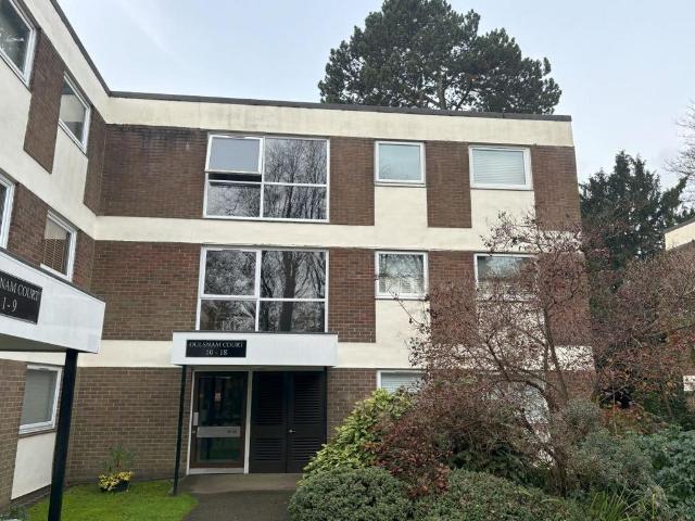 Flat for sale in Wake Green, West Midlands