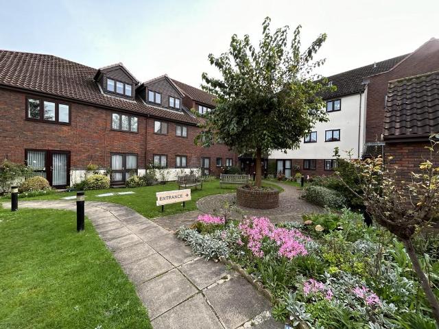 Flat for sale in Epping, Essex
