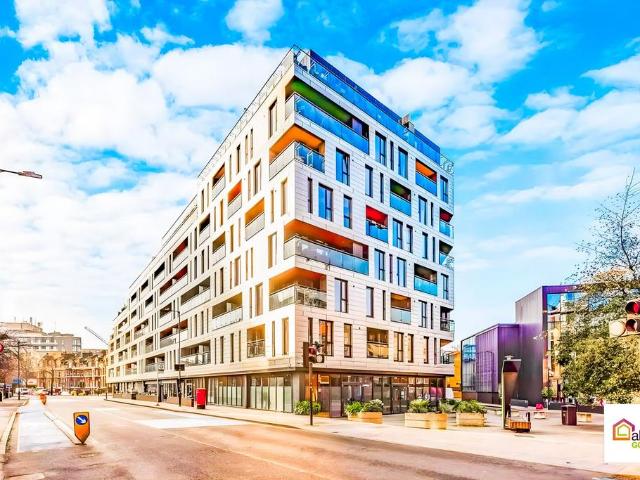 Flat for sale in The Borough, Greater London