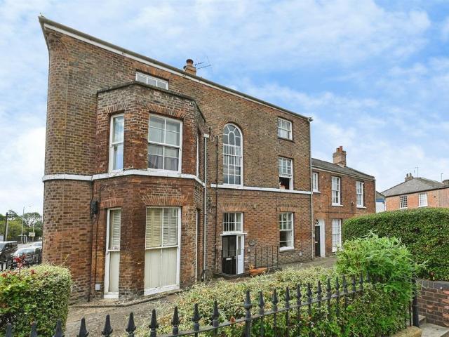 Flat for sale in South Lynn, Brookville