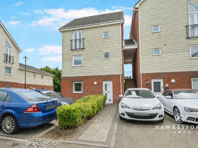 Flat for sale in Grove Park, Oad Street