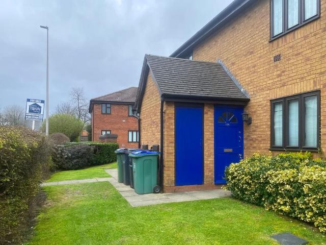 Flat for sale in Tividale, Isle Of Man