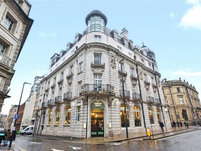 Flat for sale in West Yorkshire