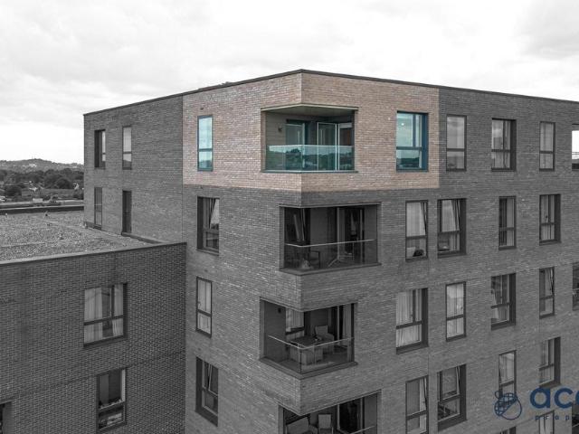 Flat for sale in Kingsbury, Greater London