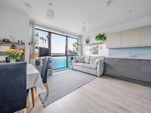 Flat for sale in Bedwell, Shephall